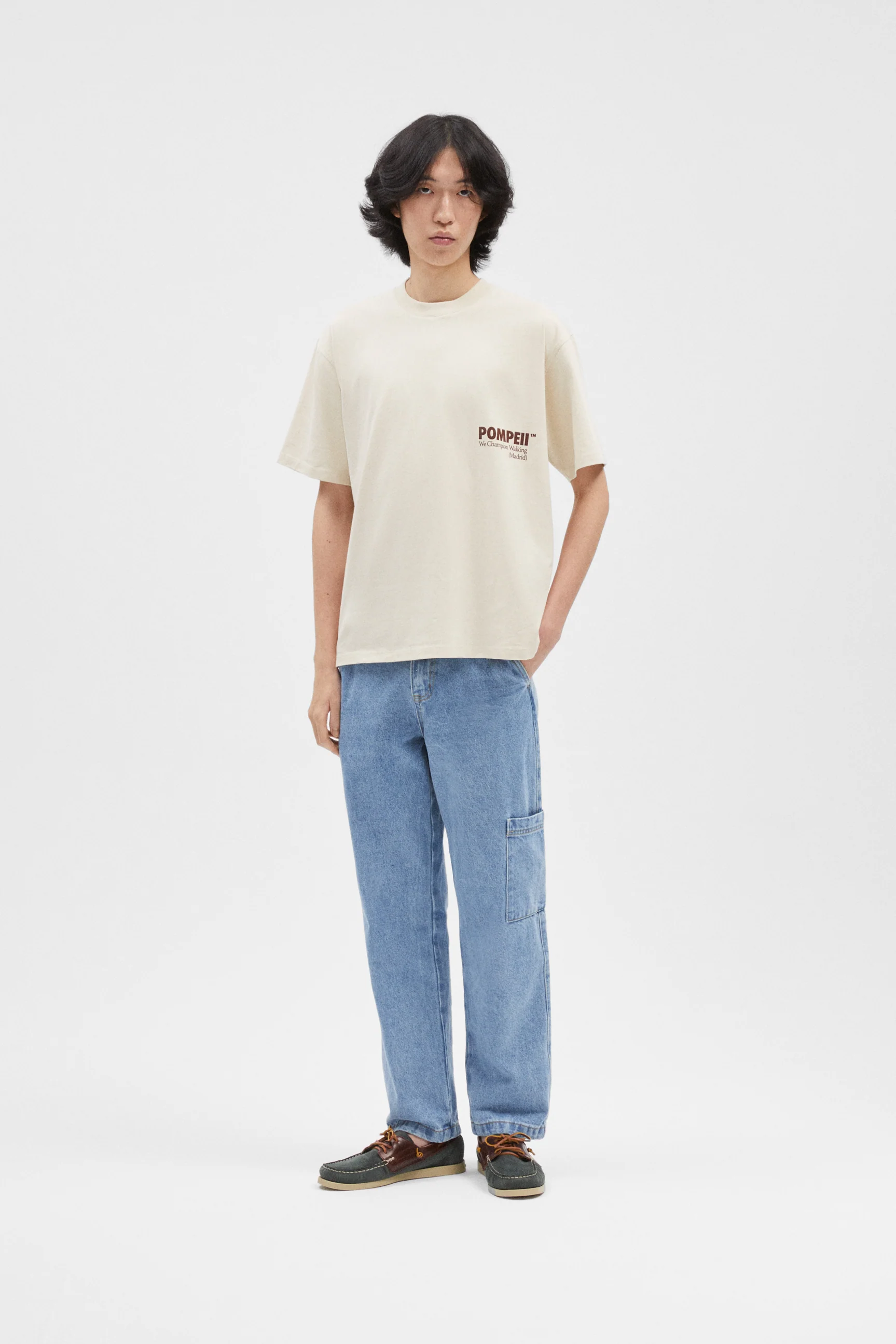 BOXY GRAPHIC TEE - Image 4