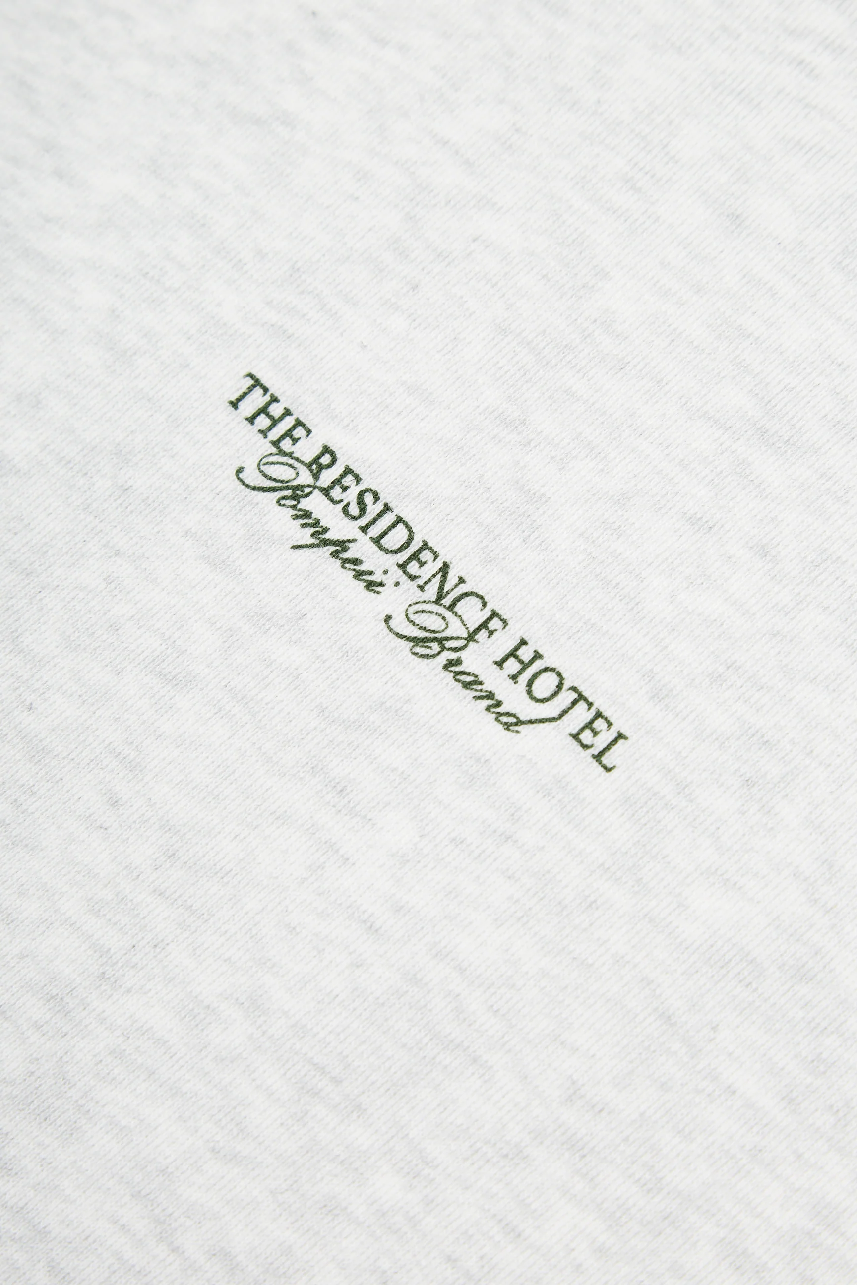 GREY RESIDENCE HOTEL GRAPHIC CREW NECK - Image 4