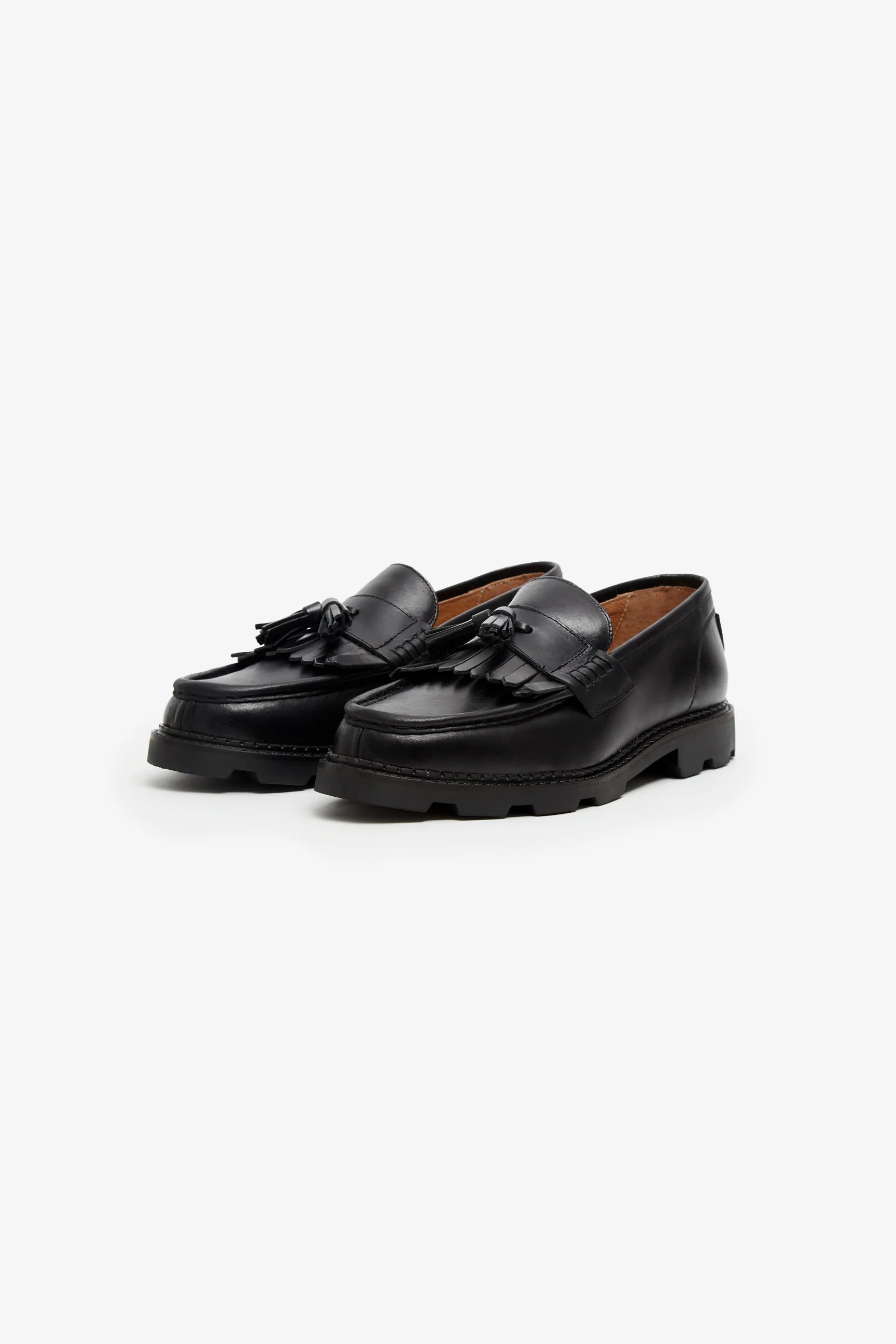 MODENA LEATHER TASSEL BLACK - Image 3